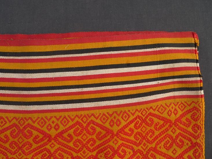 ANTIQUE SKIRT SUNGKIT DAYAK Confronting Scorpion SARONG HANDMADE OLD DRESS #267