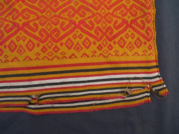 ANTIQUE SKIRT SUNGKIT DAYAK Confronting Scorpion SARONG HANDMADE OLD DRESS #267