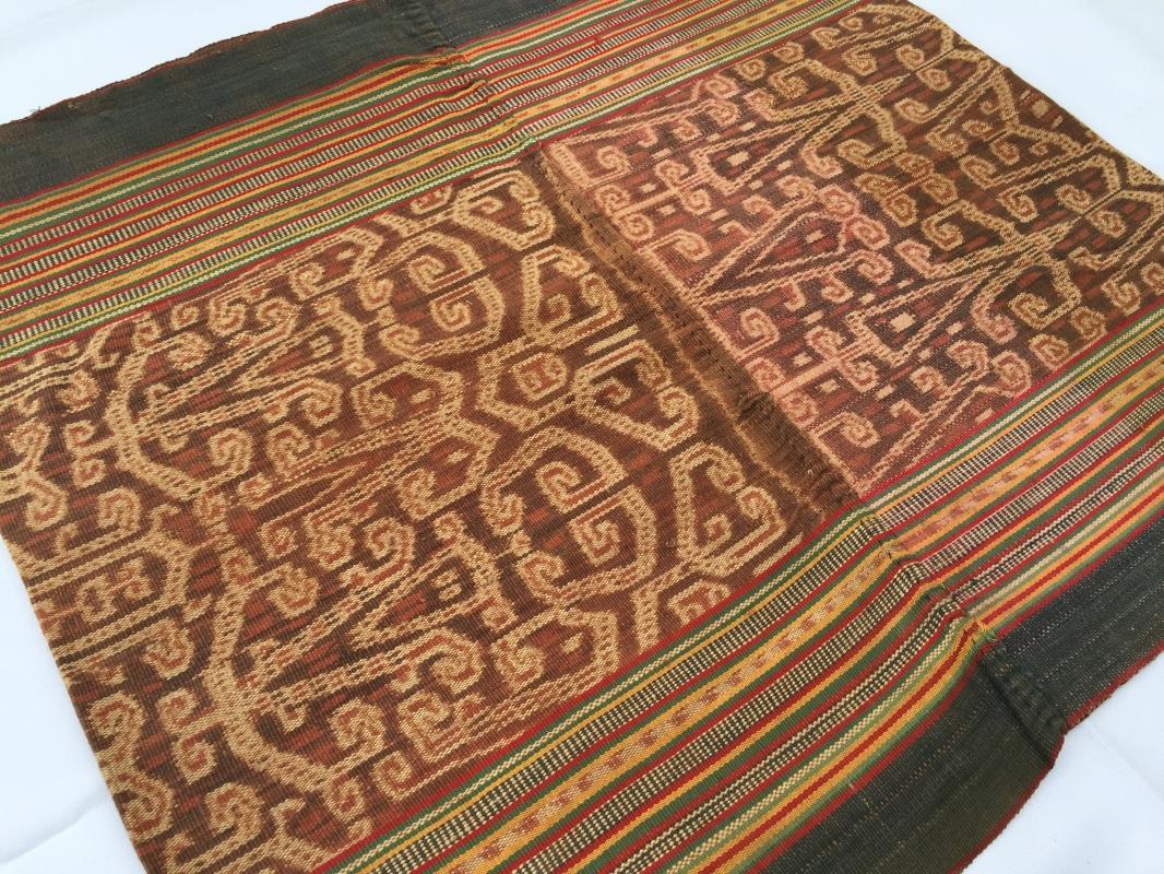 INTERESTING IKAT SKIRT Skull Basket Head Dayak SARONG LADIES GARMENT OUTFIT #198