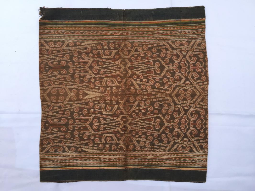 RARE BUAH LANG HAWK PATTERN Ikat Bidan Ritual SKIRT SARONG LADIES GARMENT #98