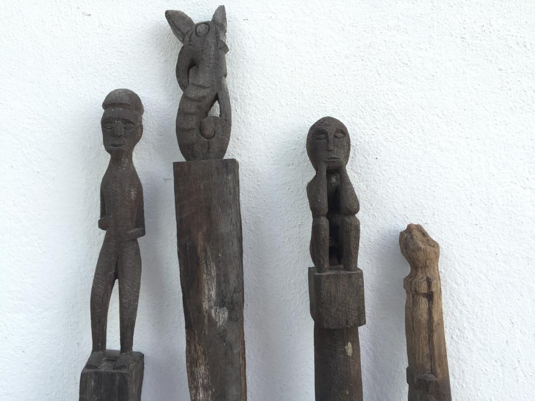 4 ANTIQUE AUTHENTIC 610-790mm GUARDIAN POLE Dayak Eroded Statue Primitive Figure