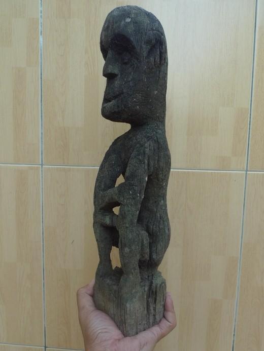 JUST FOUND LUBOK BRUTAN BORNEO 420mm WEATHERED STATUE Antique Dayak Sculpture
