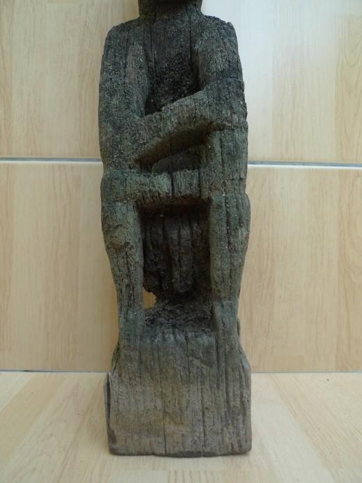 JUST FOUND LUBOK BRUTAN BORNEO 420mm WEATHERED STATUE Antique Dayak Sculpture