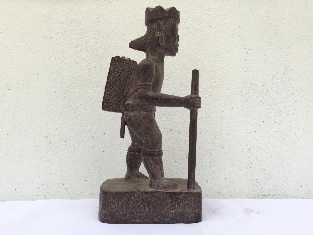AUTHENTIC ANTIQUE Dayak Image Statue Sculpture Warrior Traditional Loincloth Hunter
