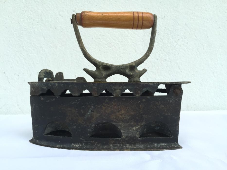 ANTIQUE VINTAGE 175mm IRON Shirt T-shirt Ironing Brass Bronze Old School Tool