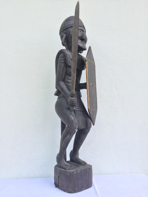 GIANT STATUE 930mm DAYAK WARRIOR Sculpture Artifact Image Icon Borneo Headhunter