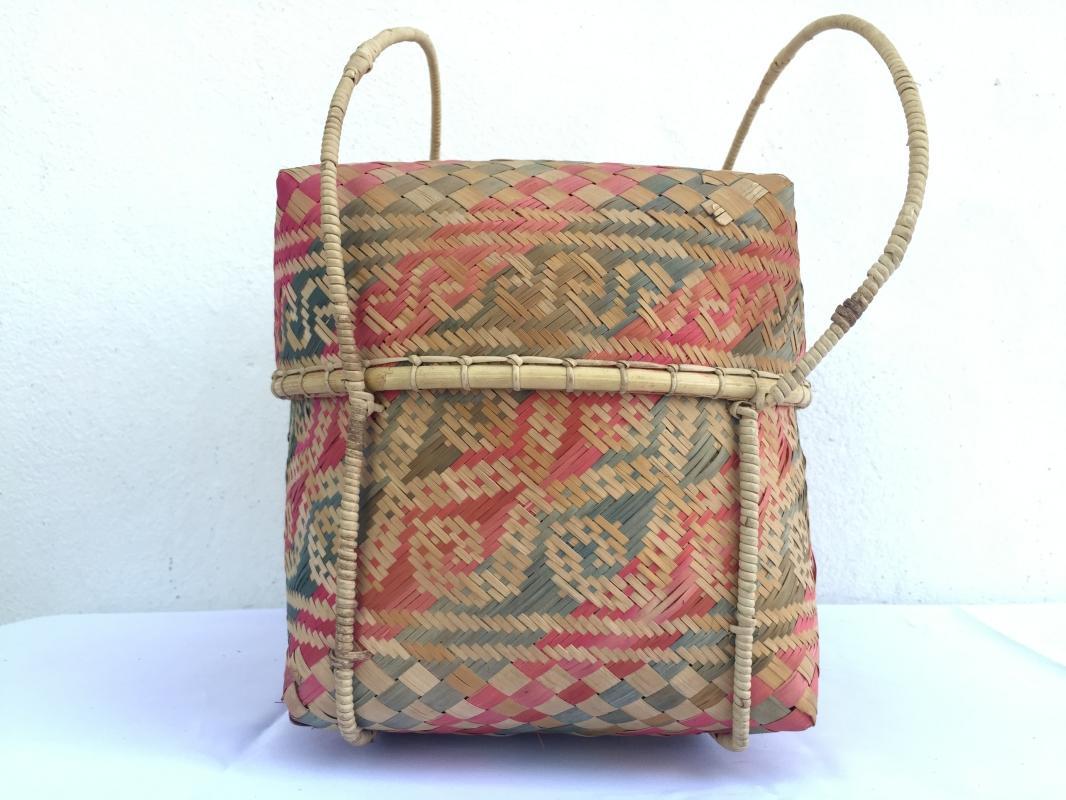 TRADITIONAL DAYAK HANDBAG BAG Weaving Woven Weave From Natural Rattan TREE SKIN