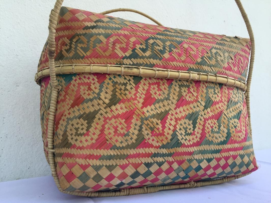 TRADITIONAL DAYAK HANDBAG BAG Weaving Woven Weave From Natural Rattan TREE SKIN
