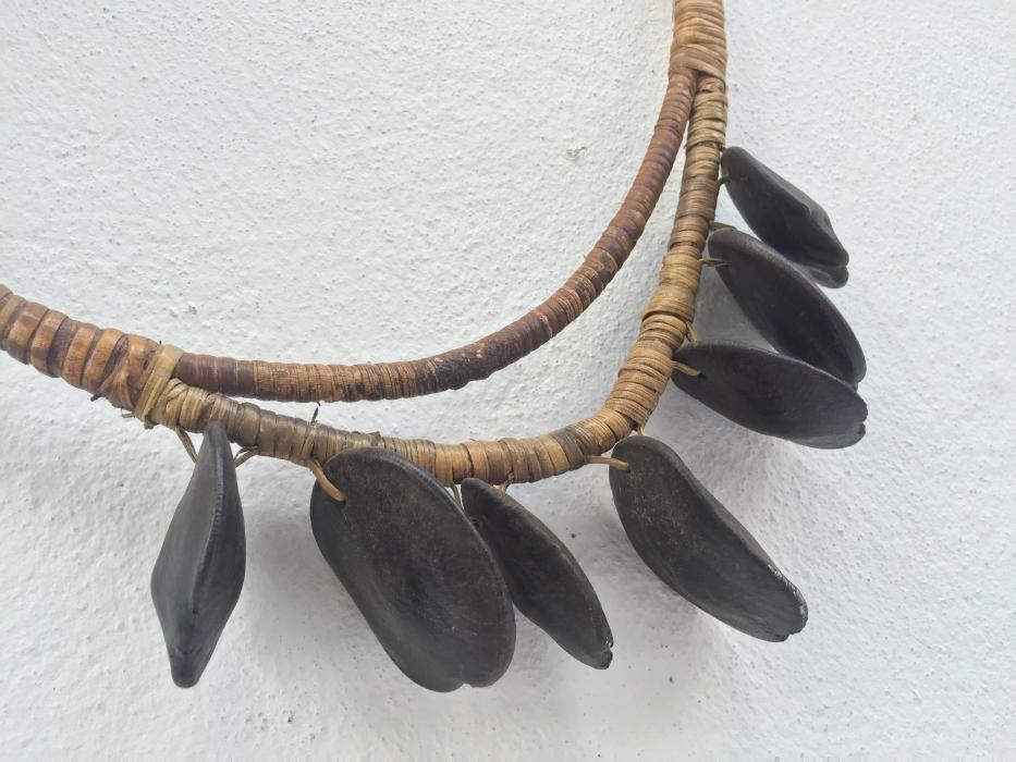 DAYAK NECKLACE & Forest SEED Fruit Tree Plant Pendant Body Jewel Jewelry Ornament
