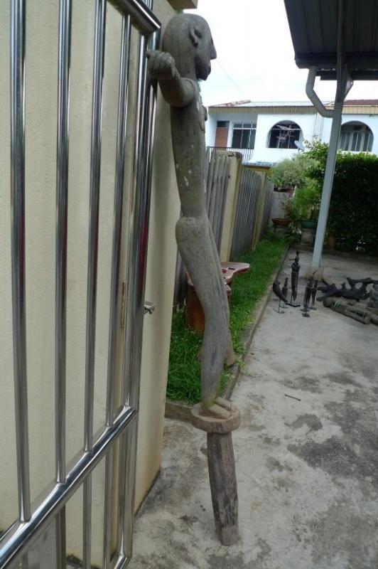 HUMAN SIZE 1660mm GUARDIAN STATUE Eroded Outdoor Dayak Figure Sculpture RARE