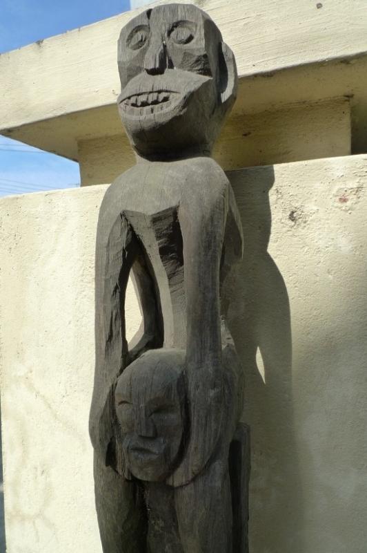 KRAMEN 1810mm POLE WARRIOR STATUE Eroded Dayak Dyak Primitive Figure AUTHENTIC