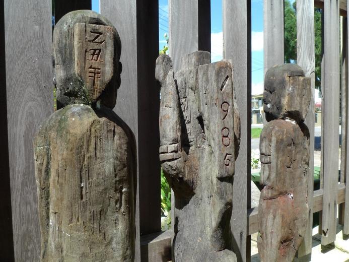 THREE WEATHERED DAYAK GUARDIAN STATUE SCULPTURE Antique Artifact Figure Icon