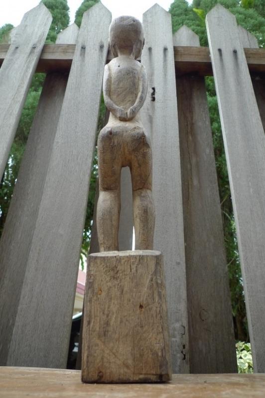 OLD 630mm DAYAK KAYAN STATUE Billion Wood Figure FEMALE Sculpture Native Borneo