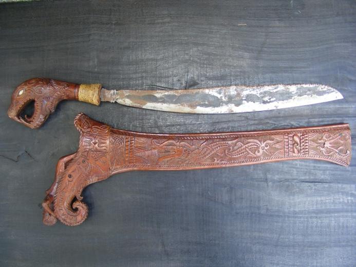 LEFT HANDED SWORD PARANG Head Hunting Butcher Knife Dagger Weapon Sarawak Borneo