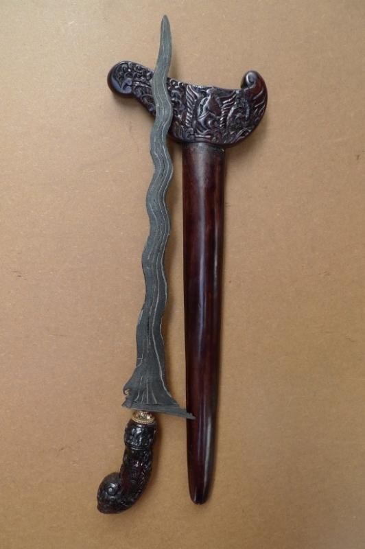 E.) KRIS Gabilan Madura 11 Luk BLACK MAGIC (Pamor ADEQ) Knife Weapon Sword Keris