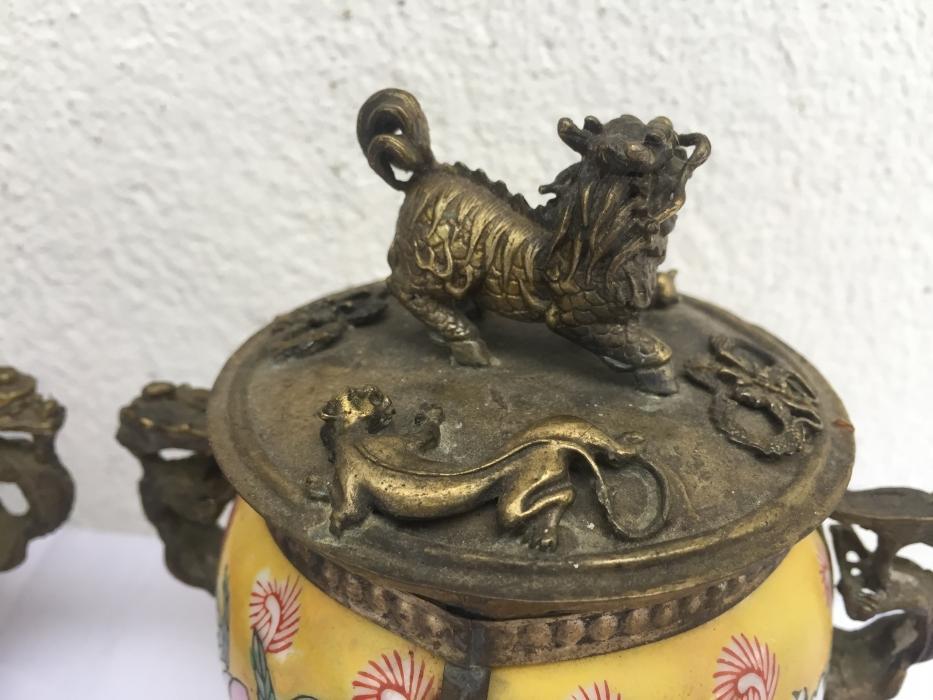 ONE PAIR BUDDHIST Feng Shui Box Ceramic Brass Dragon Foo Dog