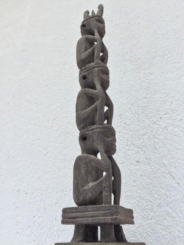 THREE MAN RITUAL POLE Dayak Bahau Guardian Figure Icon Sculpture Artifact Borneo