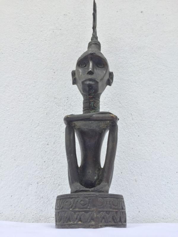 RAJA TANIMBAR 360mm Brass Statue Old Aged Royal Figure Sculpture