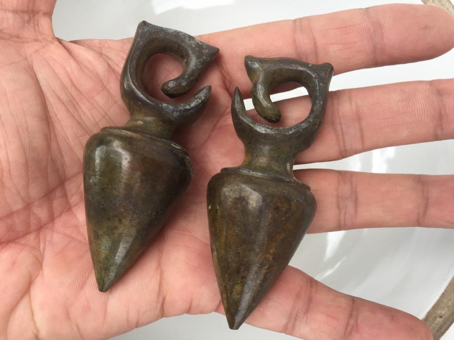 EXTREME EAR WEIGHT 380g ANTIQUE EARRING PAIR Dayak Tribe Ornament Brass Jewelry