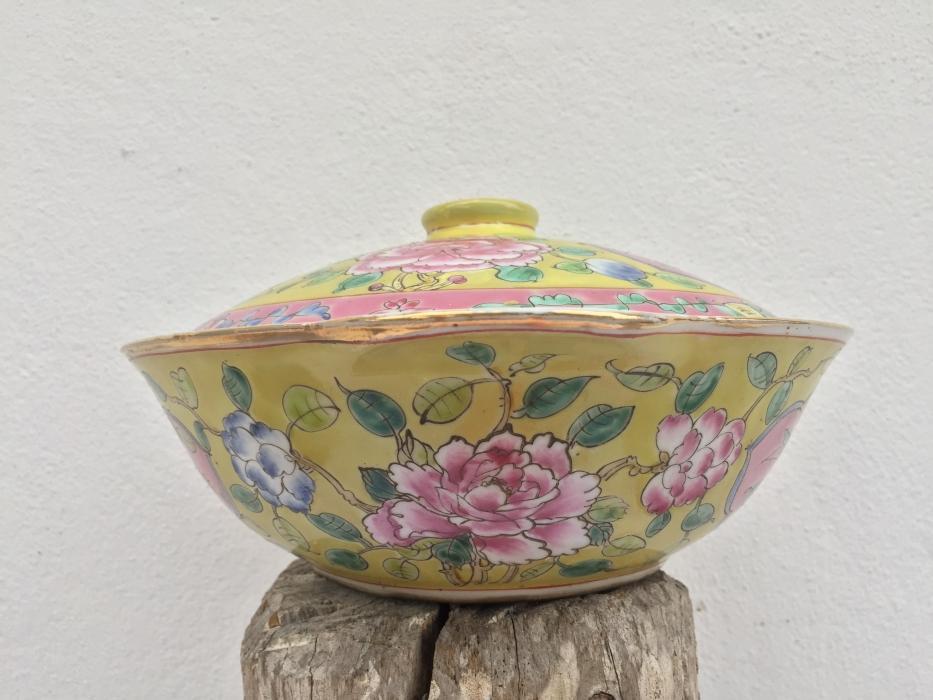 YELLOW NYONYA SOUP BOWL Chinese Wedding Ware / Food Serving Jar Porcelain Peonies