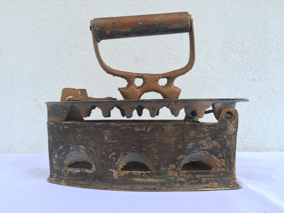 SELLING CHEAP VINTAGE 170mm Iron Shirt T-shirt Ironing Brass Bronze Old School Tool