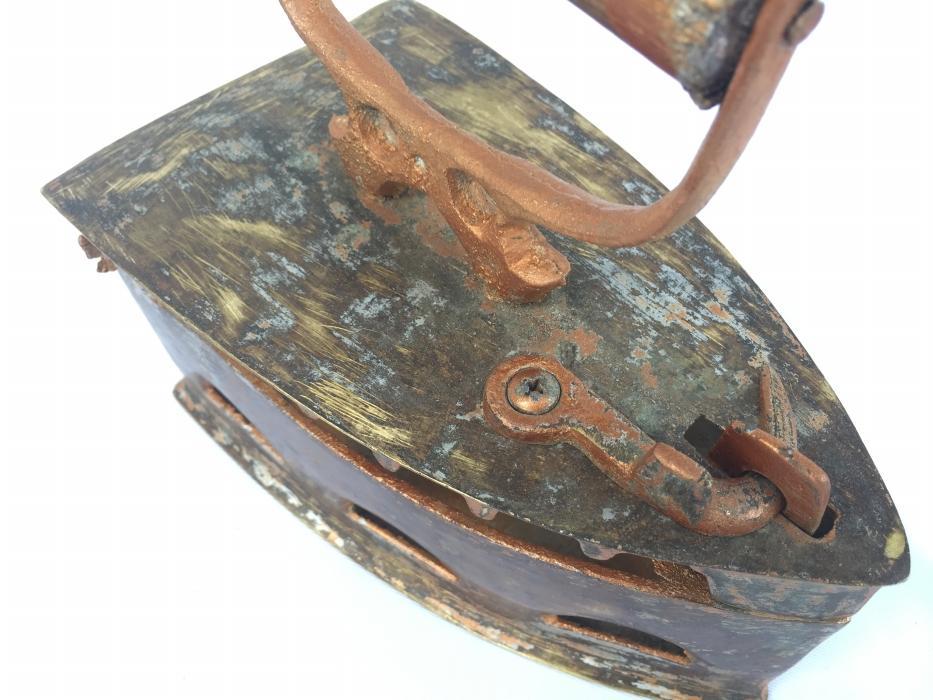 SELLING CHEAP VINTAGE 170mm Iron Shirt T-shirt Ironing Brass Bronze Old School Tool