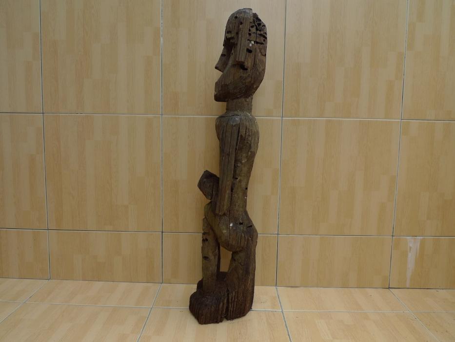200-300 YEARS ERODED STATUE Bahau Dayak Weathered Primitive Ironwood Figure