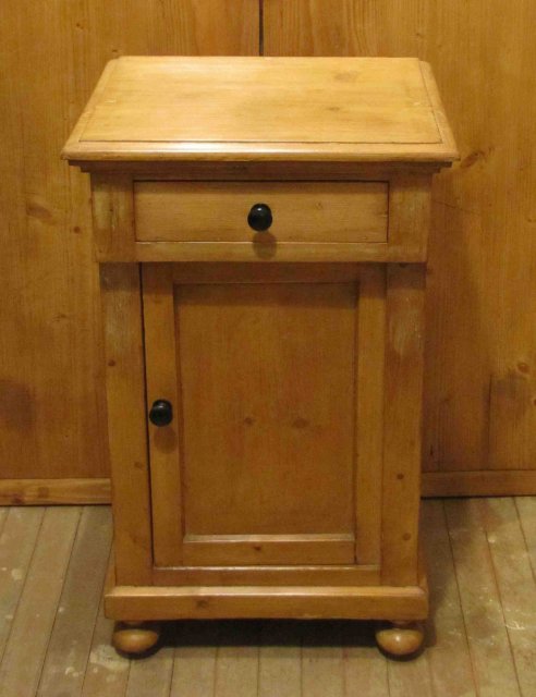 Pine Bedside Cabinet