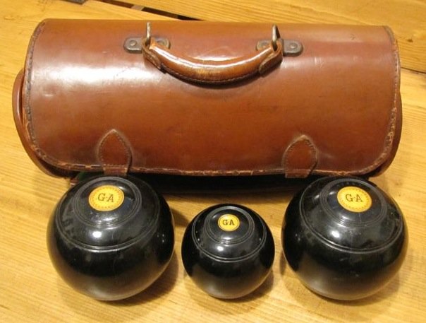 Lawn Bowling Set - 3 Balls with Leather Case