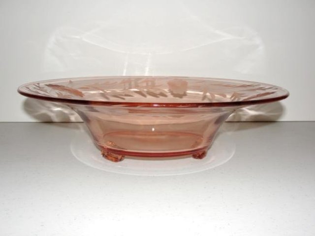 Elegant Pink Glass Console Bowl