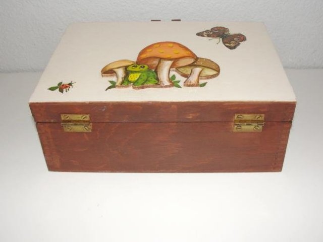 Vintage Wood Box Purse