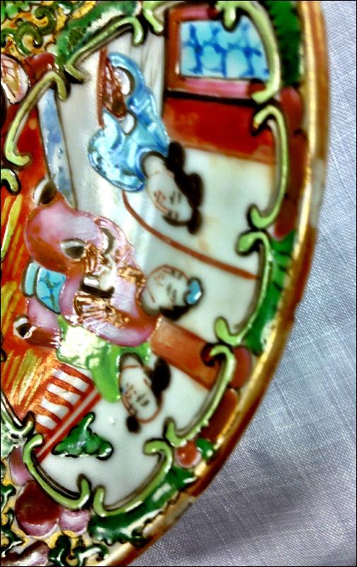 Early 19th Century China Porcelain Rose Medallion Tea Cup 1875