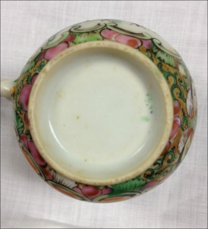 Early 19th Century China Porcelain Rose Medallion Tea Cup 1875