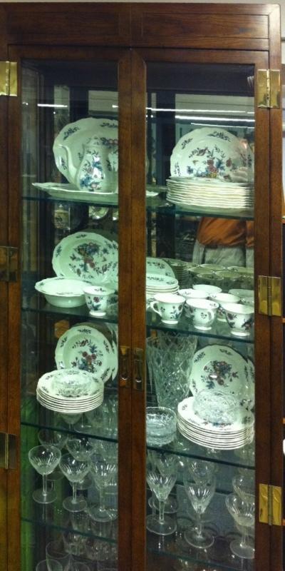 Henredon Lighted Display Case w/beveled glass