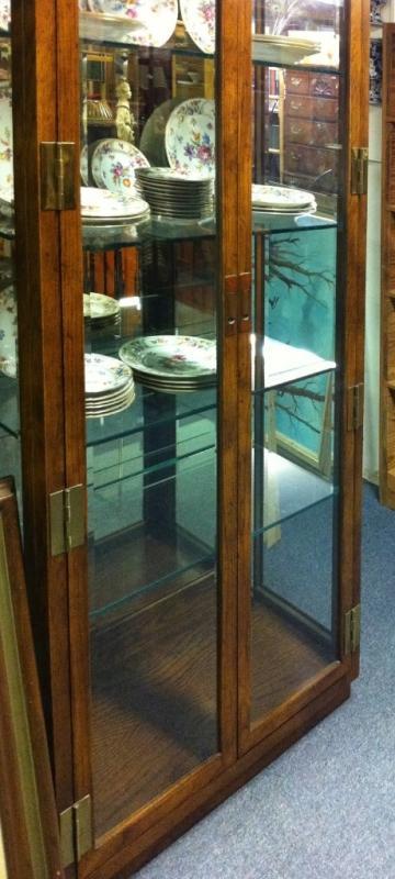 Henredon Lighted Display Case w/beveled glass
