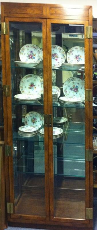 Henredon Lighted Display Case w/beveled glass