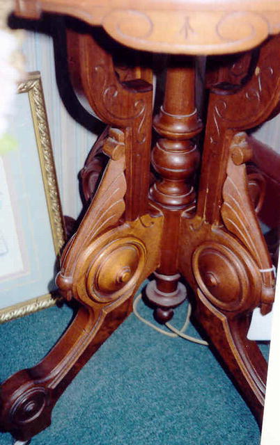 Victorian Oval Center Table