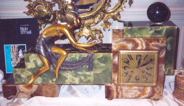 French Art Deco Onyx Mantle Clock