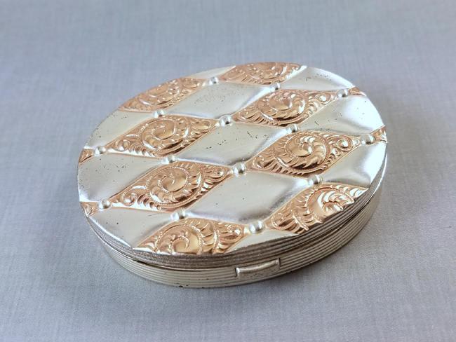 Vintage Art Deco 1940 patent date sterling silver and rose gold quilted pattern mirrored compact signed Evans