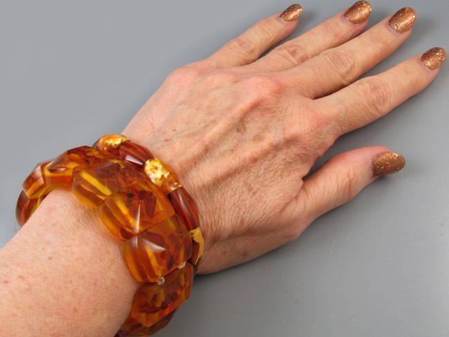 Pair of vintage Art Deco geometric faceted Baltic amber stretch expansion cuff bracelets