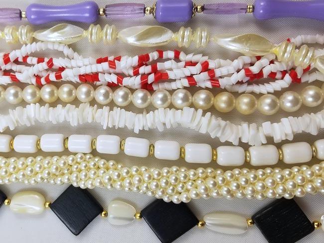 Lot 8 vintage costume bead necklaces / winter white / puca beads / faux pearl / puca shell / wood / purple / red / sautoir / choker / opera