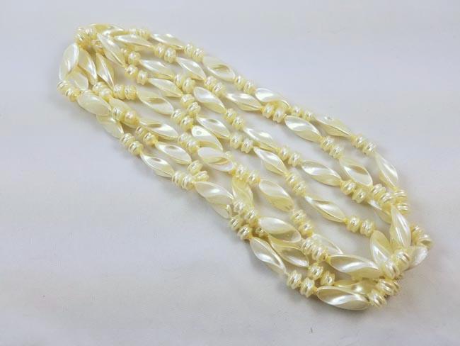 Lot 8 vintage costume bead necklaces / winter white / puca beads / faux pearl / puca shell / wood / purple / red / sautoir / choker / opera