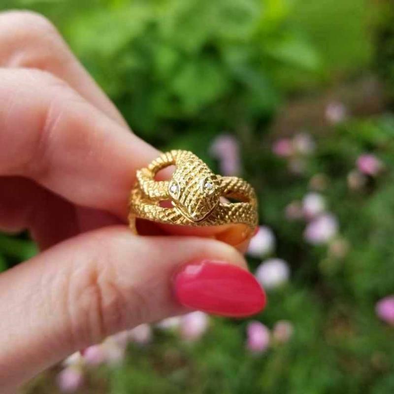 Vintage 18k gold diamond textured snake ring, 1972, unisex, size 9-1/2, English London Assay Office maker marked, 8.2 grams