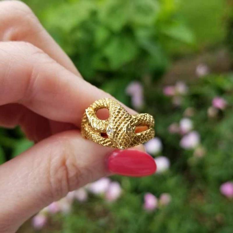 Vintage 18k gold diamond textured snake ring, 1972, unisex, size 9-1/2, English London Assay Office maker marked, 8.2 grams