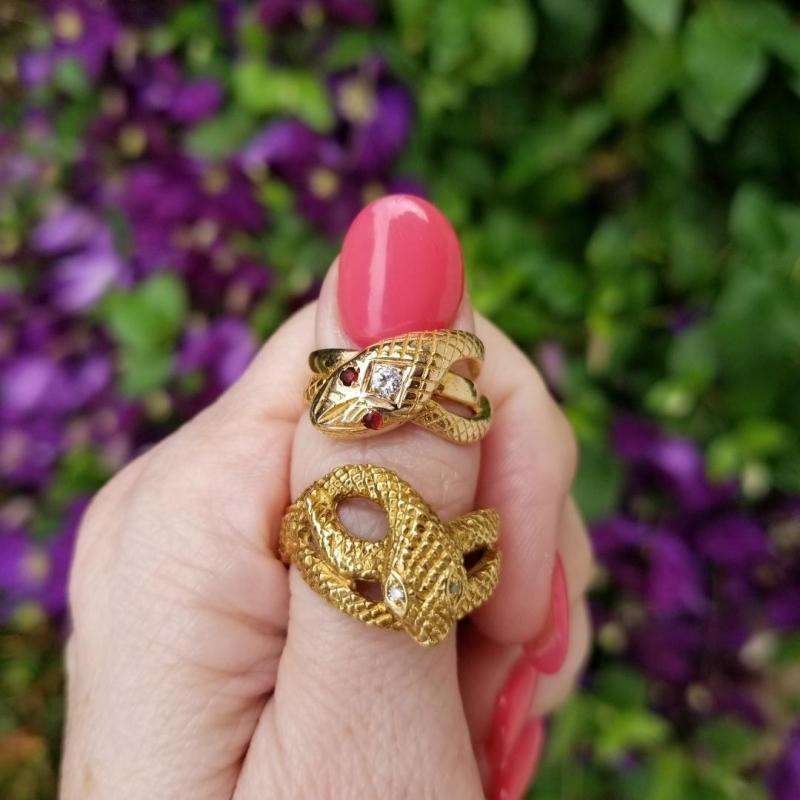 Vintage mid century 14k gold textured snake ring, diamond head, garnet eyes, size 5-1/4