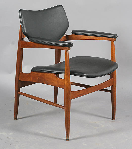 7400 6 mid-century modern labeled Thonet arm chairs with vinyl backs and seats circa 1950