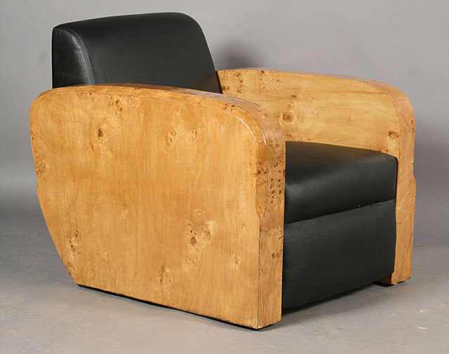 31.7398 Pair of Vintage Art Deco Burled Wood Club Chairs In Black Leather