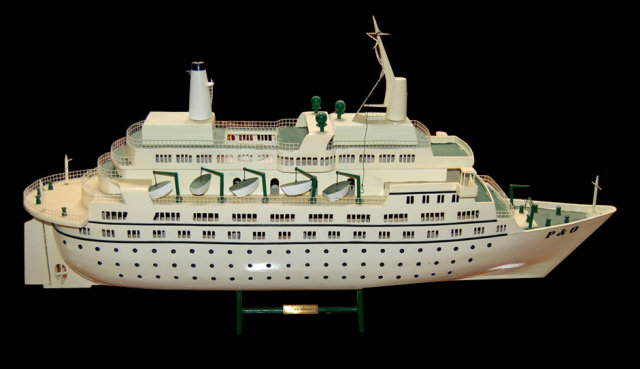 83.5510 Nice Detailed Model of White Love Boat.