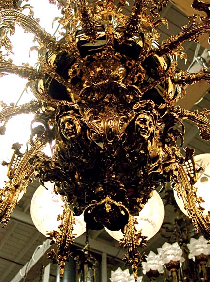 55.5556 Exquiste 12-Light Single Tier Chandelier