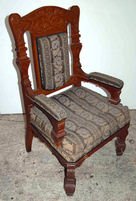 30.6139 Set of 8 Antique Carved American Quartersawn Oak Armchairs